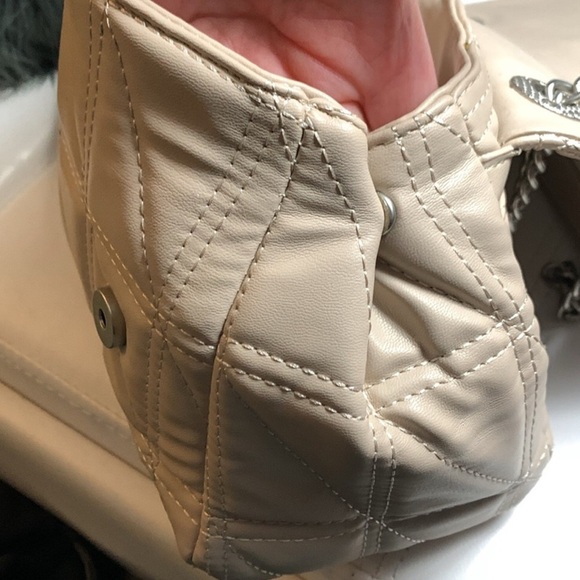 French Connection Quilted Shoulder/crossbody Bag with chain & material strap NWT - Picture 13 of 17